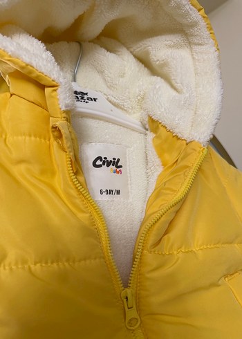 Sarı Kapüşonlu Kürklü Erkek Çocuk Mont - Görsel 2