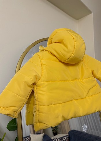 Sarı Kapüşonlu Kürklü Erkek Çocuk Mont - Görsel 4