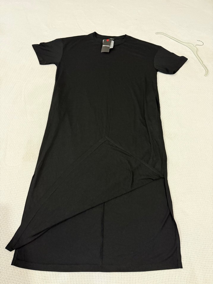 Yırtmaçlı ve Cepli Uzun Elbise - Görsel 2