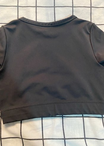 Siyah Kısa Kollu Crop - Görsel 4