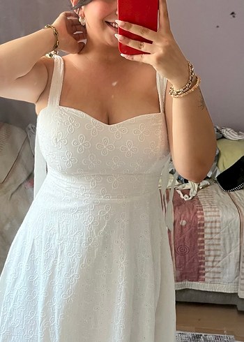 Beyaz Midi V Yakalı Kolsuz Elbise - Görsel 2