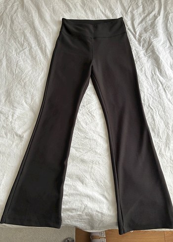 Siyah Kadın Yırtmaçlı İspanyol Paça Pantolon Tayt - Görsel 2