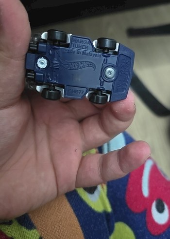 Renkli Detaylı Beyaz Oyuncak Araba - Görsel 4