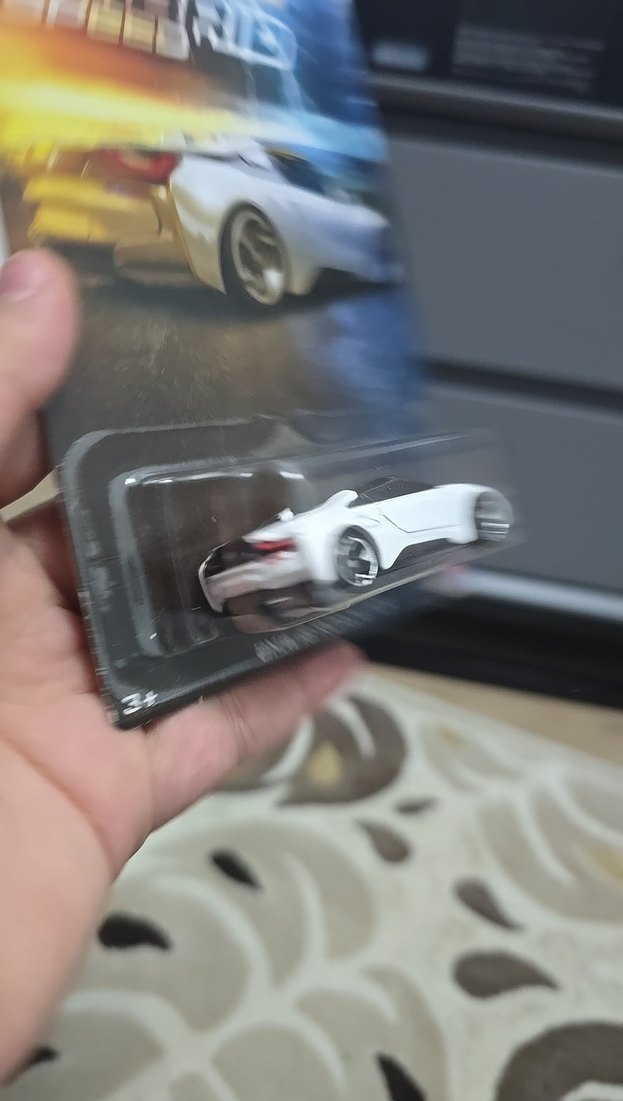 Beyaz Hot Wheels Oyuncak Araba - Görsel 3