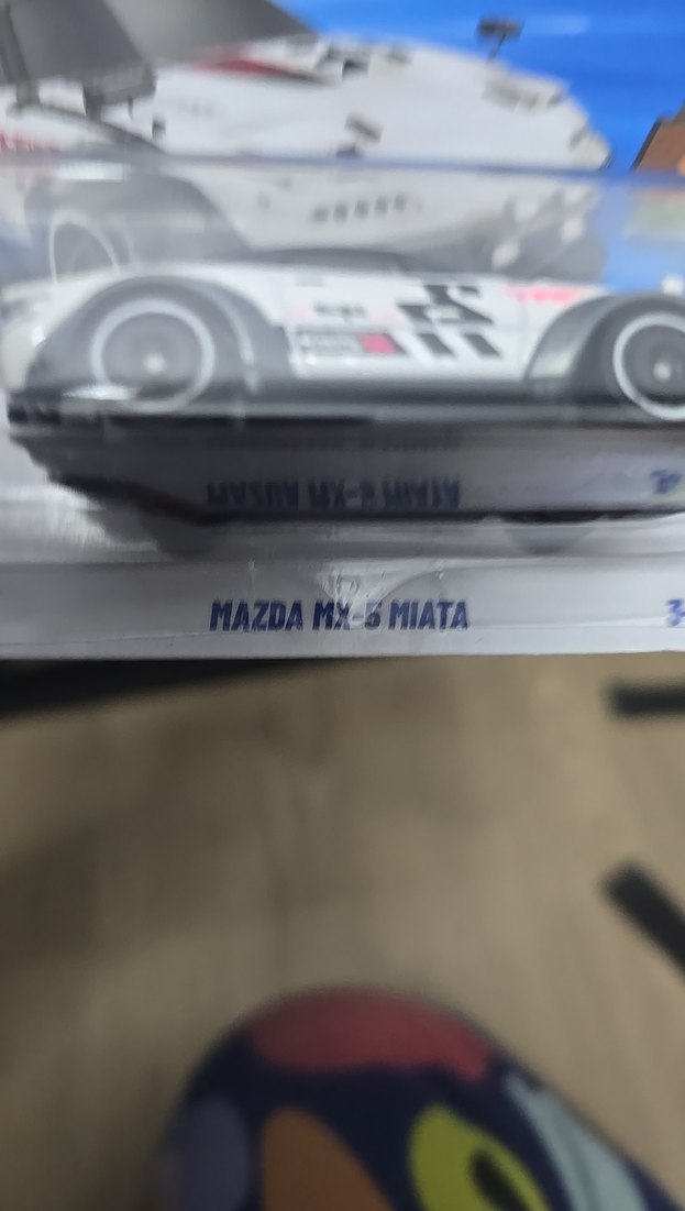 Hot Wheels Mazda MX-5 Miata Beyaz Oyuncak Araba - Görsel 4