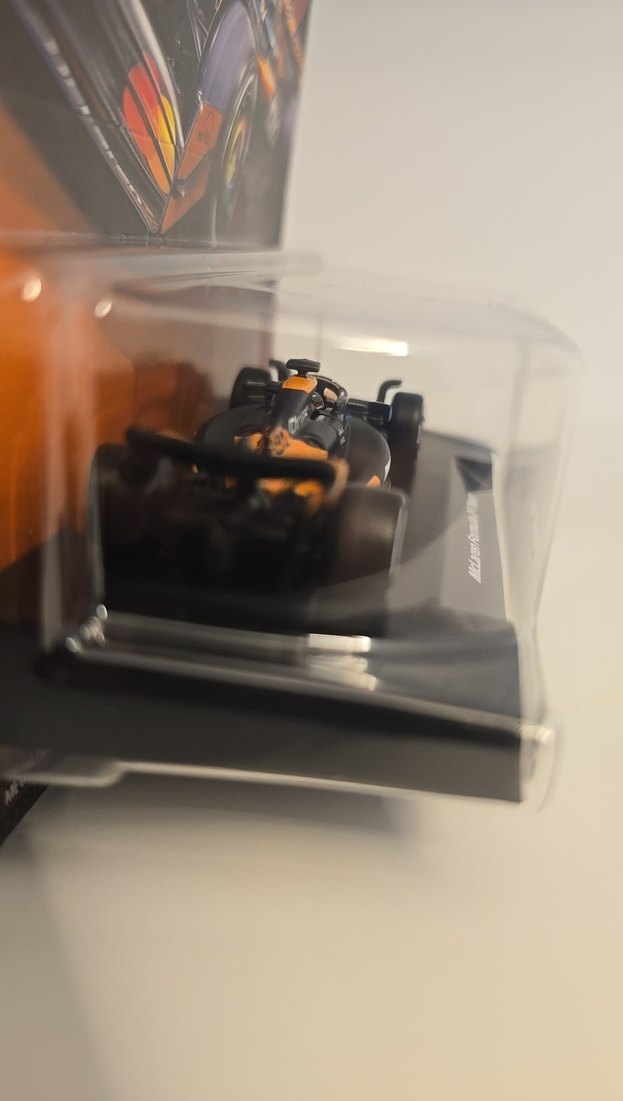 Hot Wheels McLaren Formula 1 Takımı Oyuncak Araba - Görsel 3