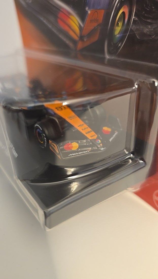 Hot Wheels McLaren Formula 1 Takımı Oyuncak Araba - Görsel 2