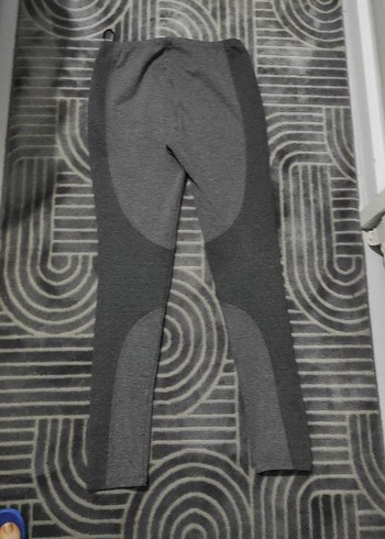 Gri Spor Tarzı Kadın Tayt - Görsel 3