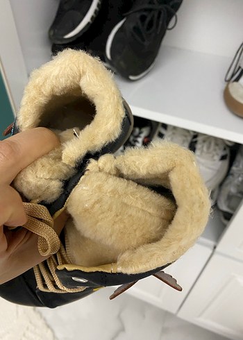 Nakışlı Kelebek Desenli Kız Çocuk Botu - Görsel 3