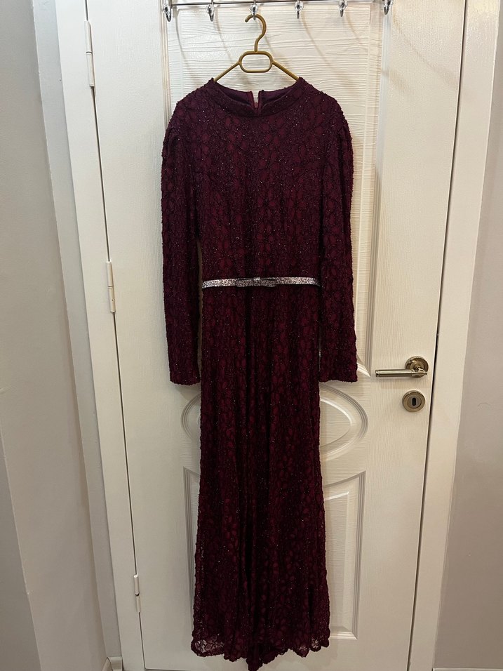 Tesettür Bordo Dantel İşlemeli Uzun Kollu Elbise - Görsel 4