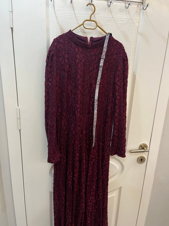 Tesettür Bordo Dantel İşlemeli Uzun Kollu Elbise - Görsel 3