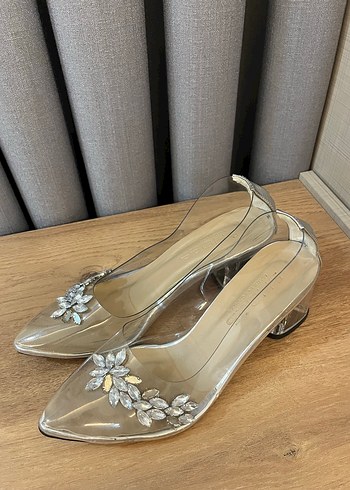 Gri Parlak Desenli plastik Topuklu Kadın Ayakkabı - Görsel 6