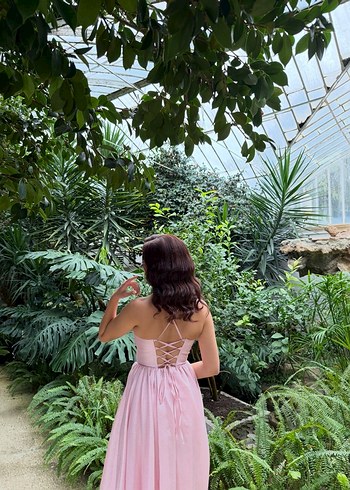 Pudra Pembe Uzun İnce Askılı Sırt Dekolteli Yırtmaçlı Abiye - Görsel 8