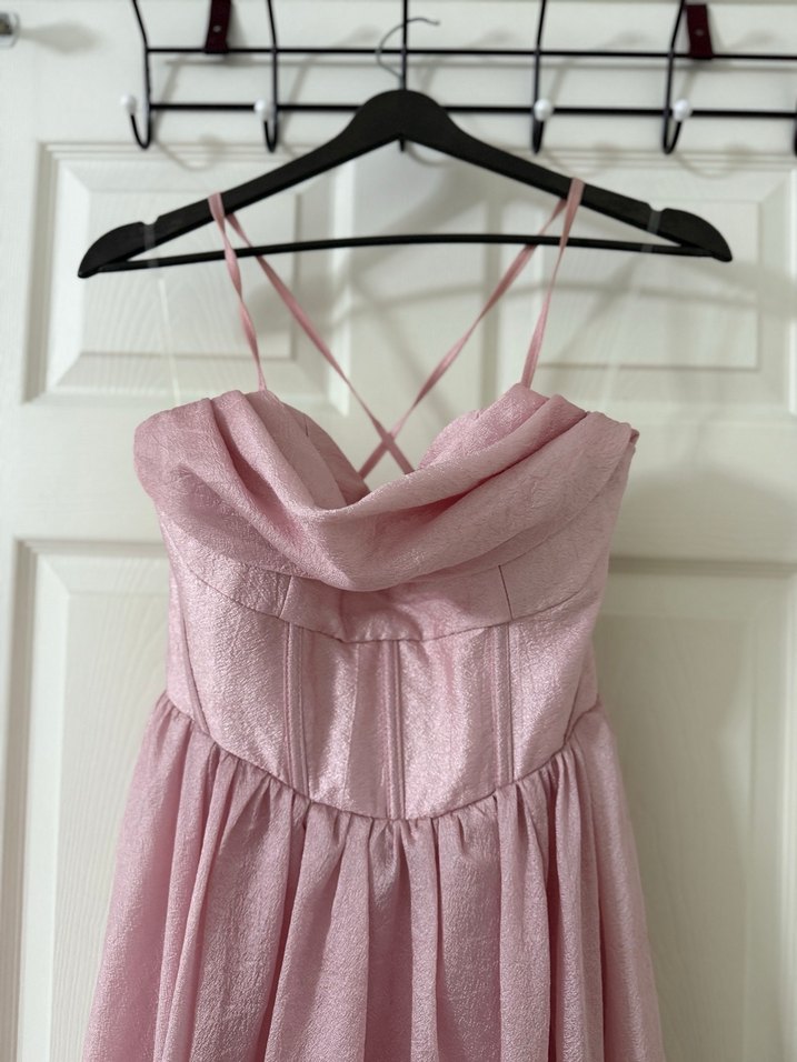 Pudra Pembe Uzun İnce Askılı Sırt Dekolteli Yırtmaçlı Abiye - Görsel 3