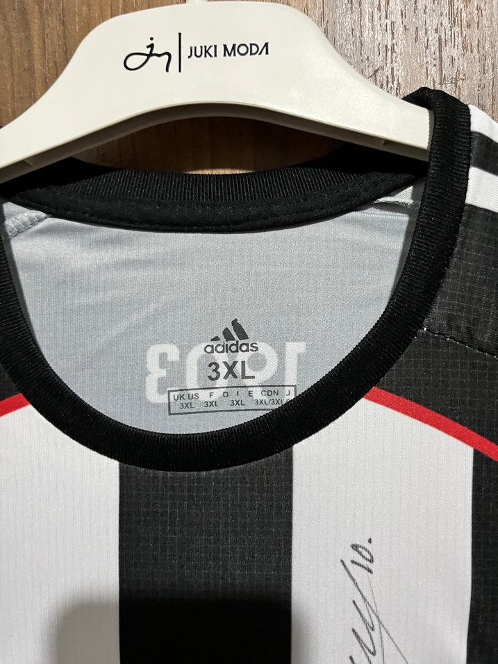 Beşiktaş ıslak imzalı forma - Görsel 2