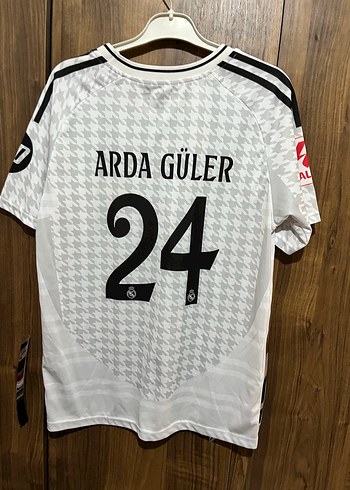 Real Madrid Arda Güler 24 numaralı forması - Görsel 2
