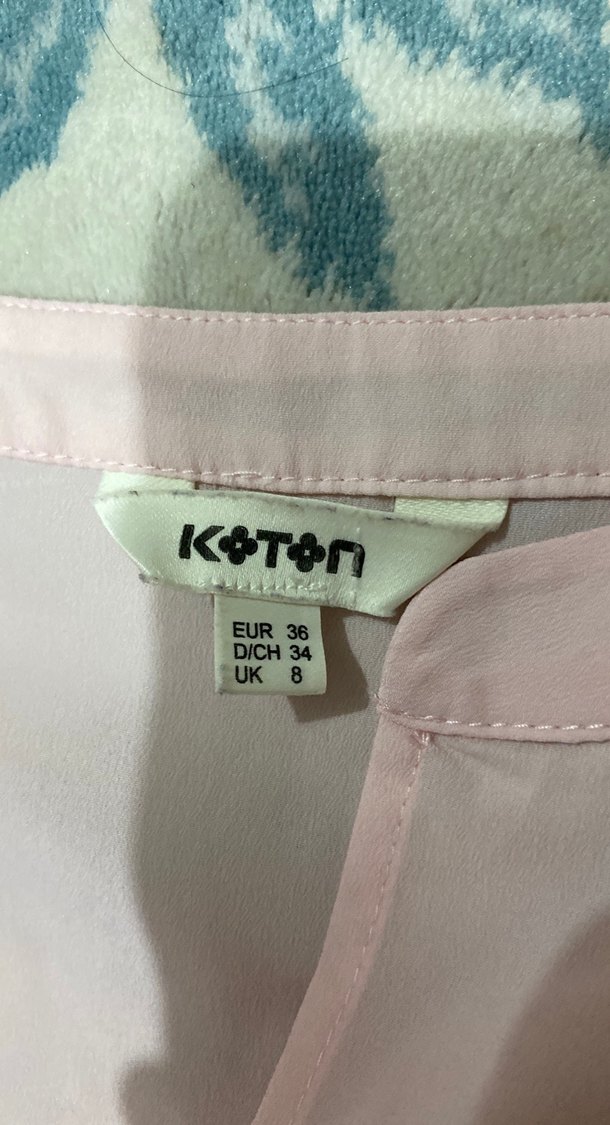 Düğmeli Pembe Kolsuz Bluz - Görsel 3