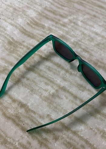 Şeffaf Çerçeveli Mavi Çocuk Güneş Gözlüğü - Görsel 3