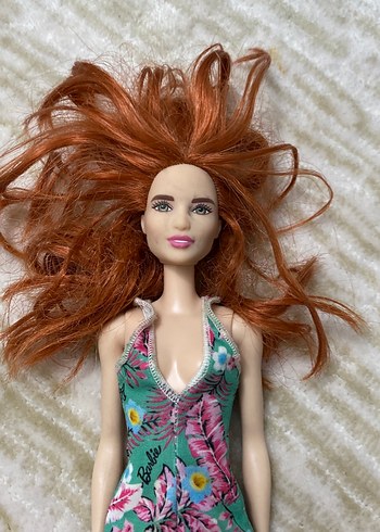 Çiçekli Elbiseli Bebek - Görsel 2