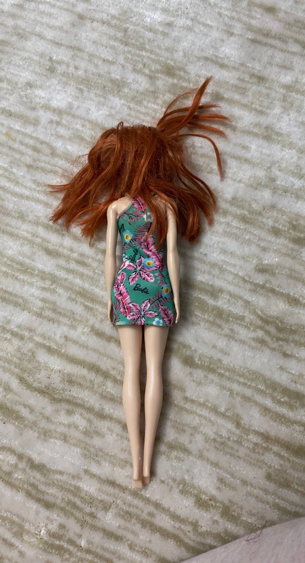 Çiçekli Elbiseli Bebek - Görsel 3