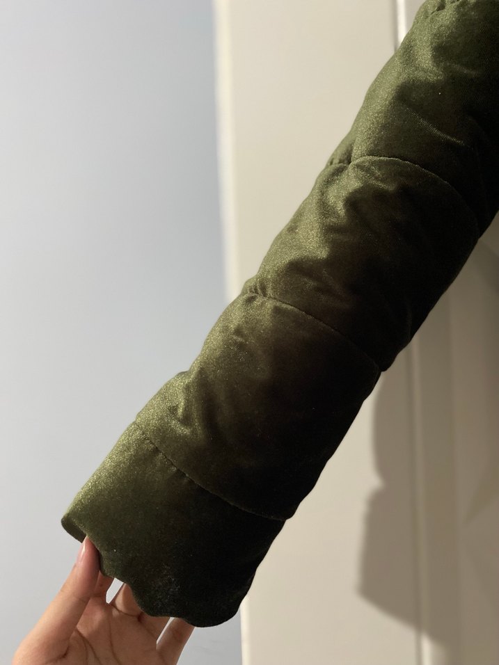 Kadife şişme mont - Görsel 4