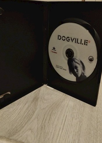 Diğer Dogville, Lars Von Trier - Yönetmenin K | Gardrops