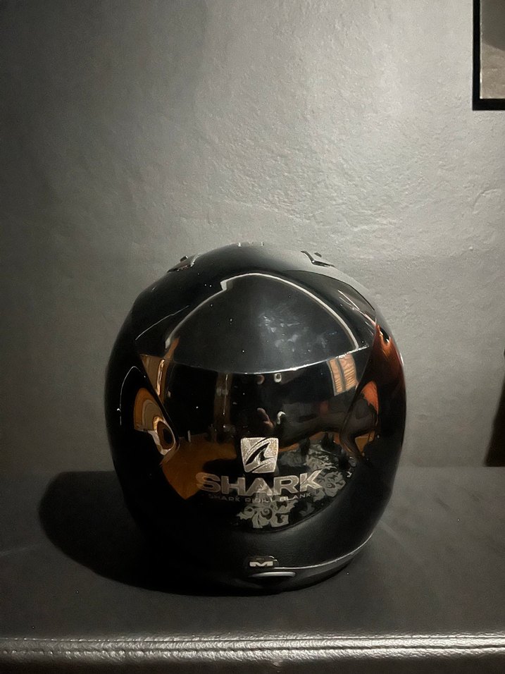 Siyah Shark Kask, Kayışlı, M beden - Görsel 4