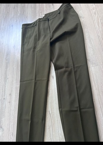 Düğmeli Yeşil Kadın Kumaş Pantolon - Görsel 2