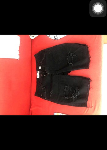 Bershka Siyah Yırtık Erkek Kot Şort - Görsel 2