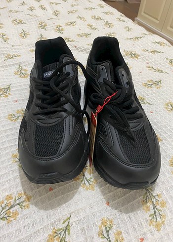 Diğer Sehir Stiline Uygun Siyah Bagcikli Sneaker