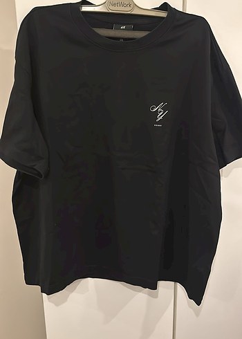 Siyah Baskılı Kısa Kollu Tişört - Görsel 2