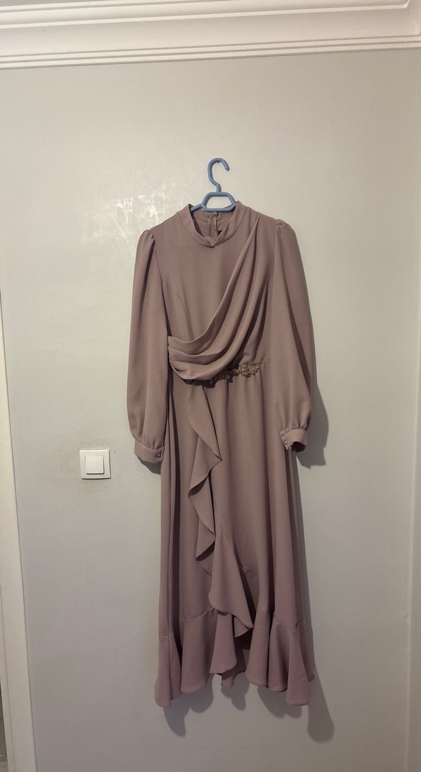 Bej Drapeli Uzun Kadın Elbise - Görsel 4