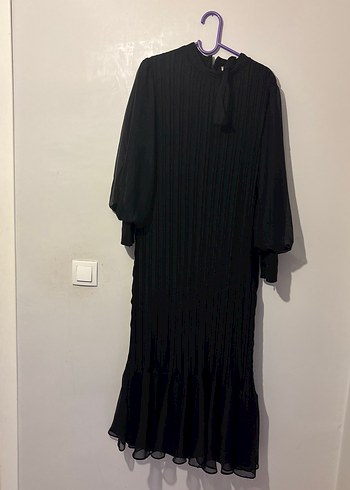 Siyah Pilili Uzun Kollu Uzun Elbise - Görsel 3