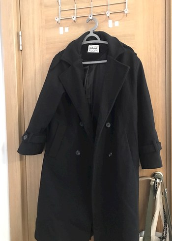 Siyah Çift Düğmeli Uzun Kaban - Görsel 3