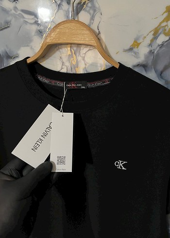 CALVIN KLEIN BATTAL BEDEN TİŞÖRT - Görsel 2