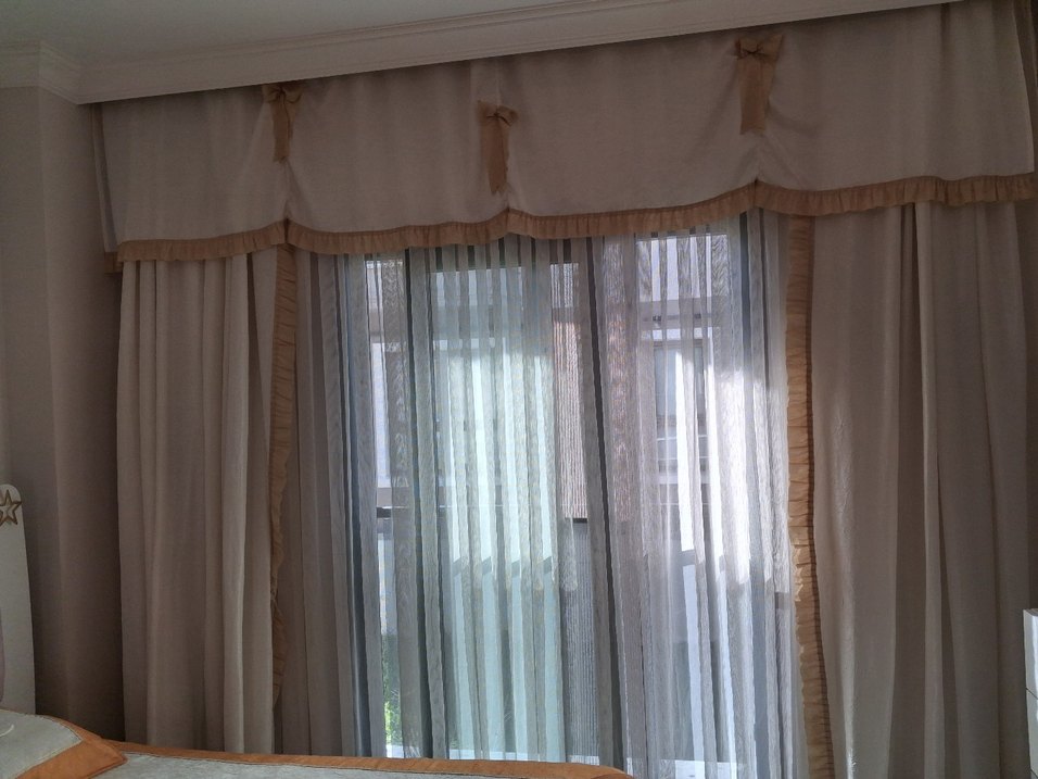 Nakışlı Bej Yatak Örtüsü fon perde - Görsel 3