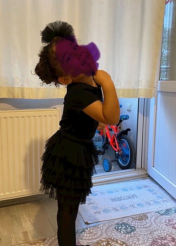 Kız Çocuk Siyah Fırfırlı Gotik Etek - Görsel 3