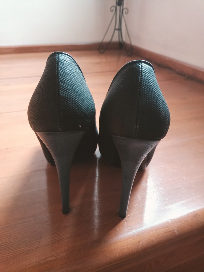 Kemer Detaylı Koyu Mavi Kadın Topuklu Ayakkabı - Görsel 4