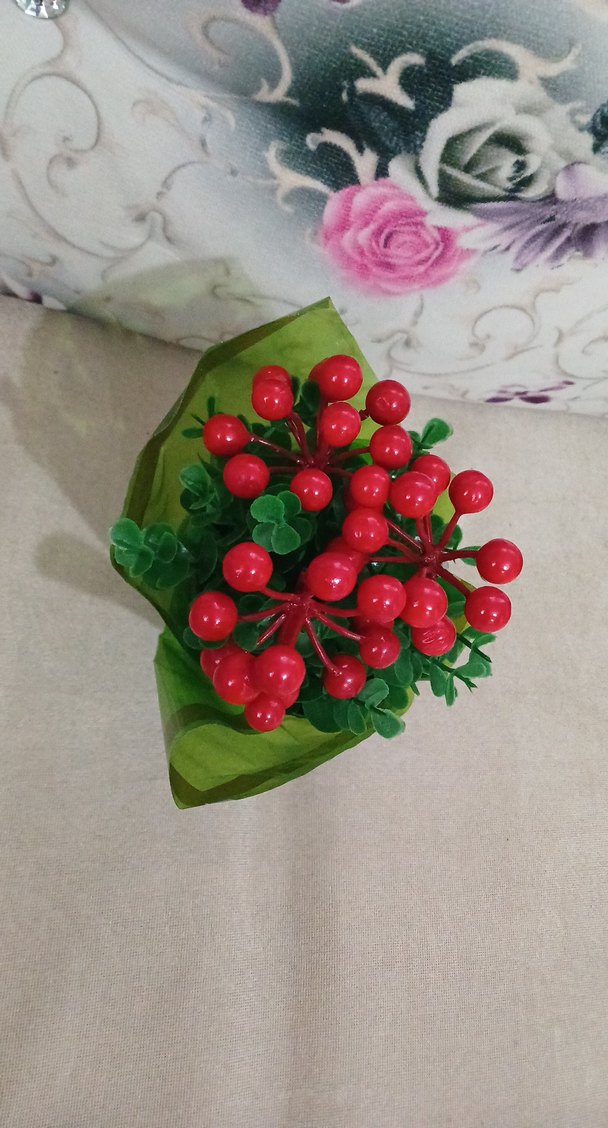 Kırmızı Yapay Meyveli Dekoratif Bitki - Görsel 2