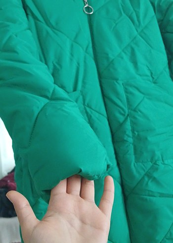 Uzun Yeşil Fermuarlı Kadın Kışlık Mont - Görsel 2