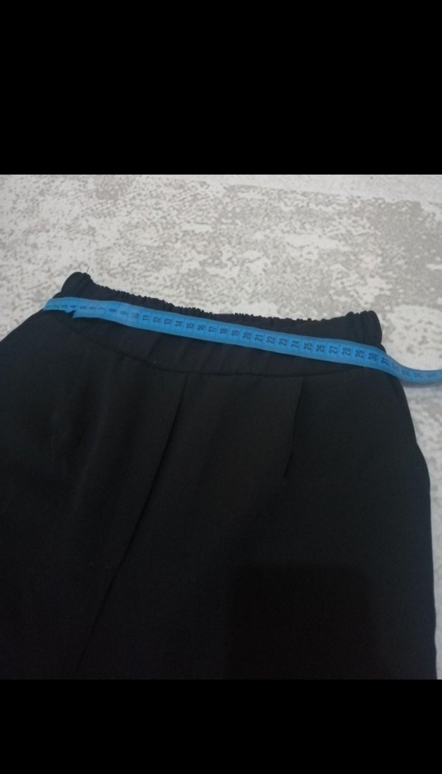 Beli lastikli Boru paça siyah kumaş pantolon - Görsel 5