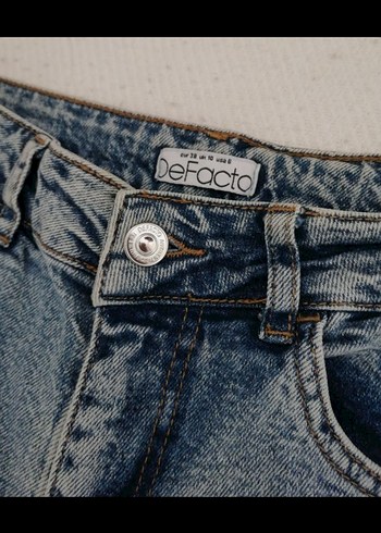 Yırtık Jean pantolon - Görsel 6