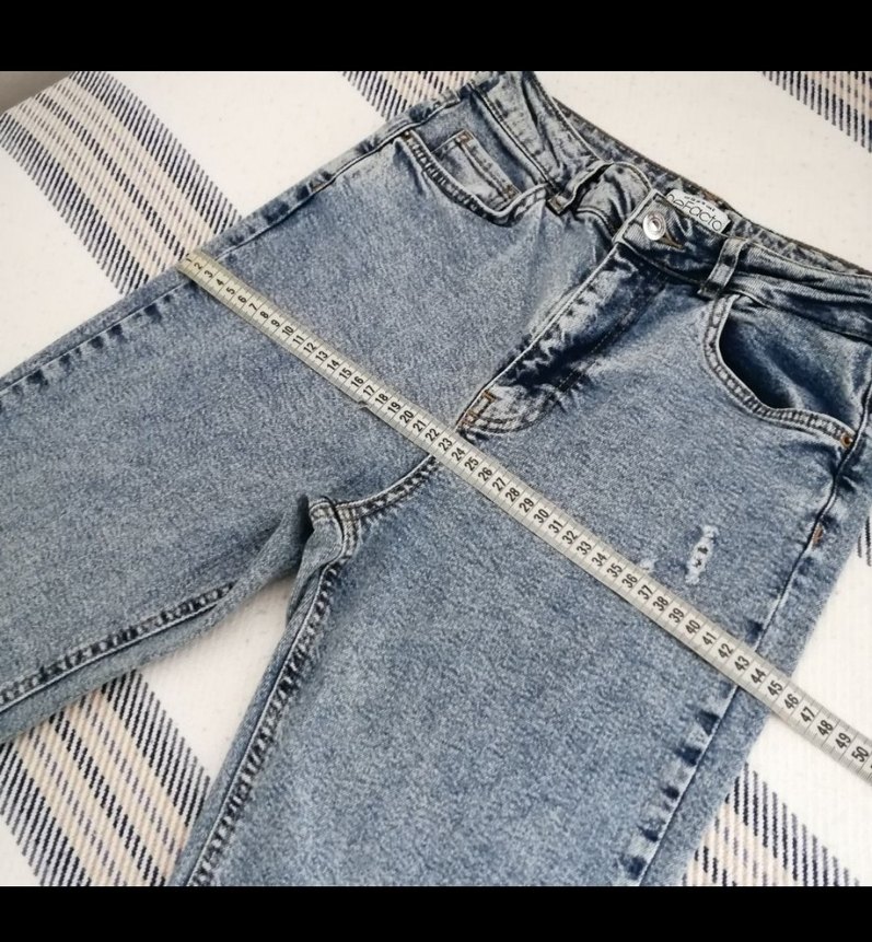 Yırtık Jean pantolon - Görsel 4