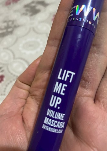 Parlak Mor Hacim Maskarası Newwel marka sıfır ambalajlı ürün - Görsel 2