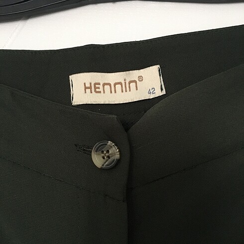 38 Beden Hennin marka haki pantolon