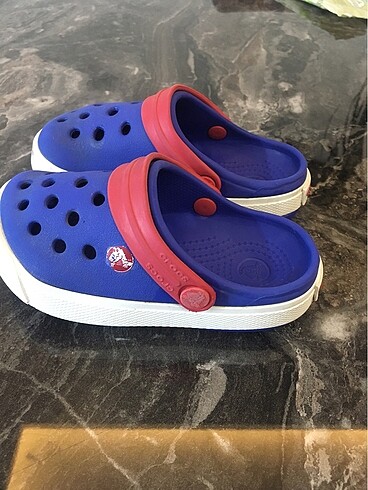 22 Beden Crocs terlik