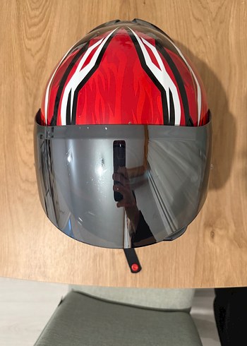 AGV Kırmızı-Beyaz Motosiklet Kaskı - Görsel 3