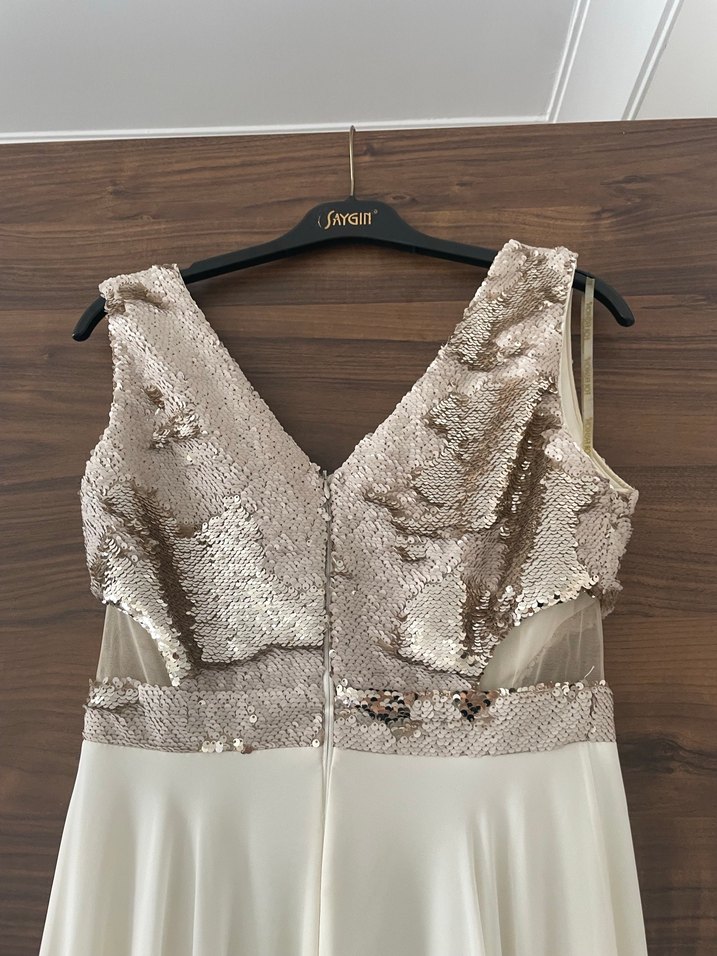 Bej V Yakalı Uzun Abiye Elbise - Görsel 4