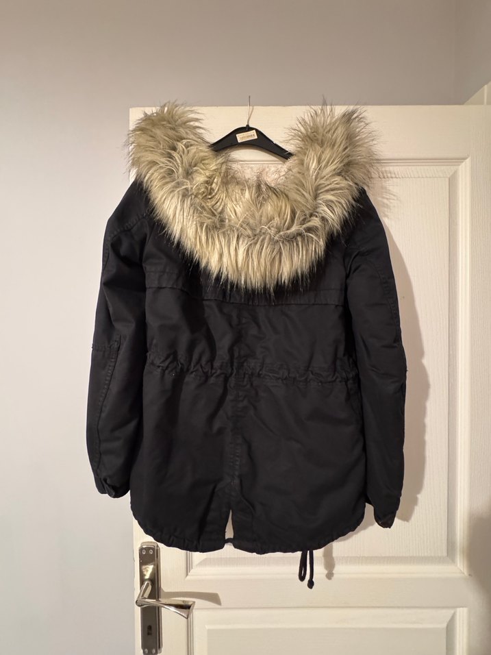 Orjinal H&M Kürklü Siyah Midi Kadın Parka - Görsel 4