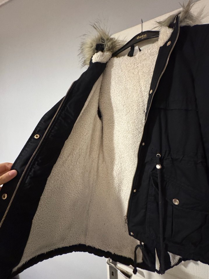 Orjinal H&M Kürklü Siyah Midi Kadın Parka - Görsel 3